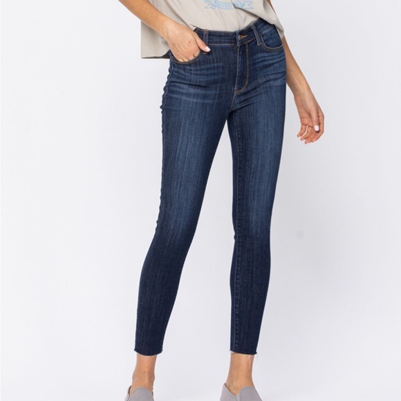 NWT - Judy Blue Jeans - Picture 4 of 4